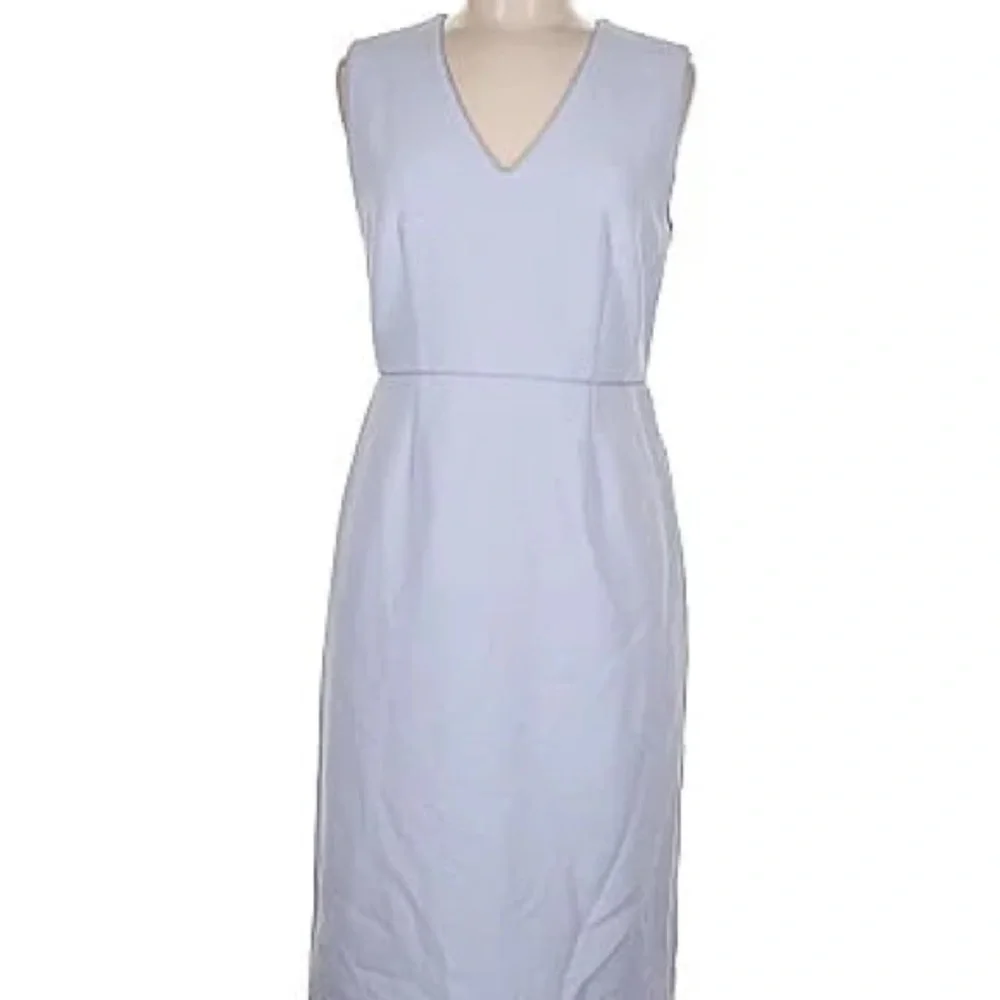 Ann Taylor Elegant Lavender Sleeveless Dress - Picture 3 of 6
